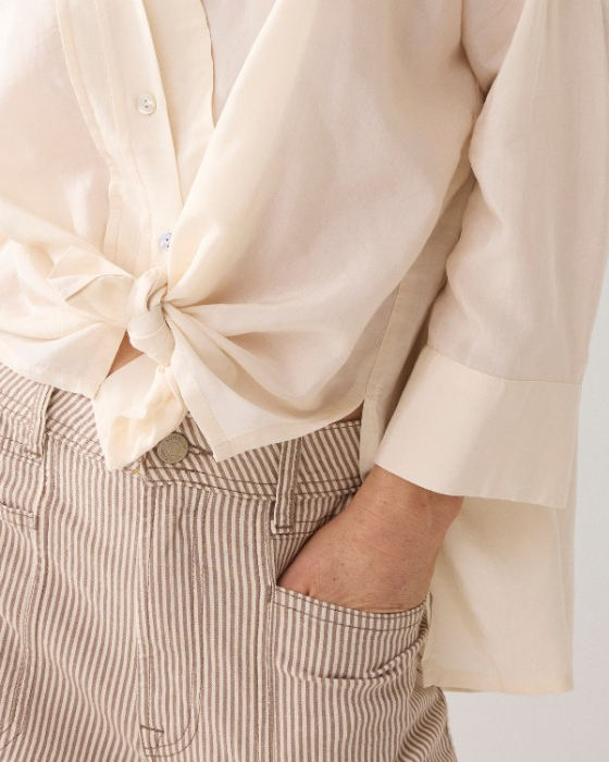 Pantalon à fines rayures