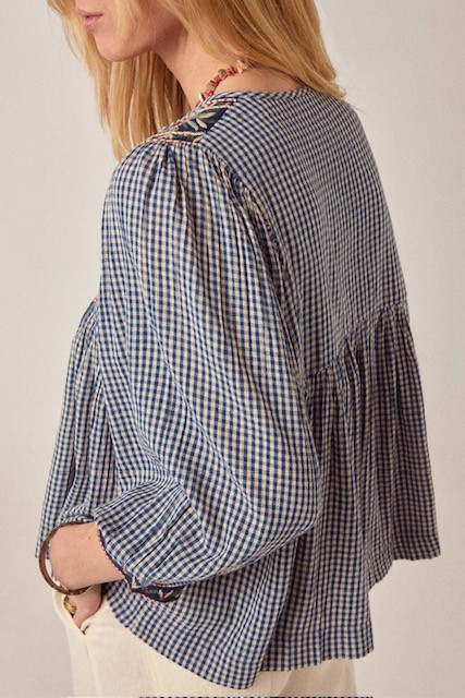 Blouse April
