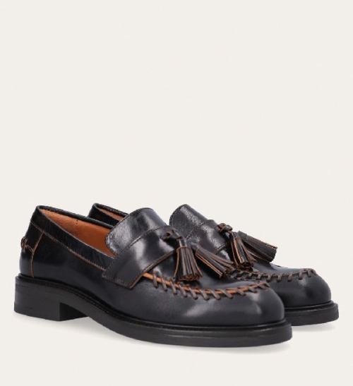 Mocassin artisanal