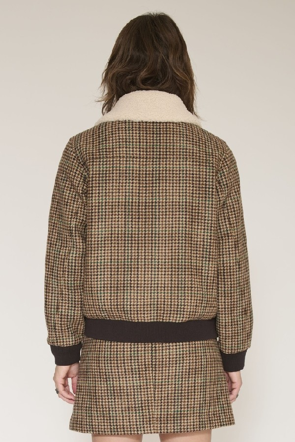 Veste Vuky