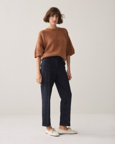 Pantalon rayé coupe slim fit